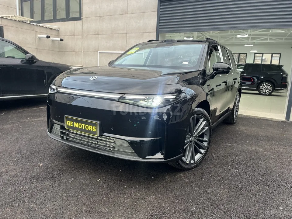 Leapmotor C16 — фото 4/4