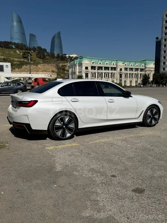 BMW i3 — foto 4/4