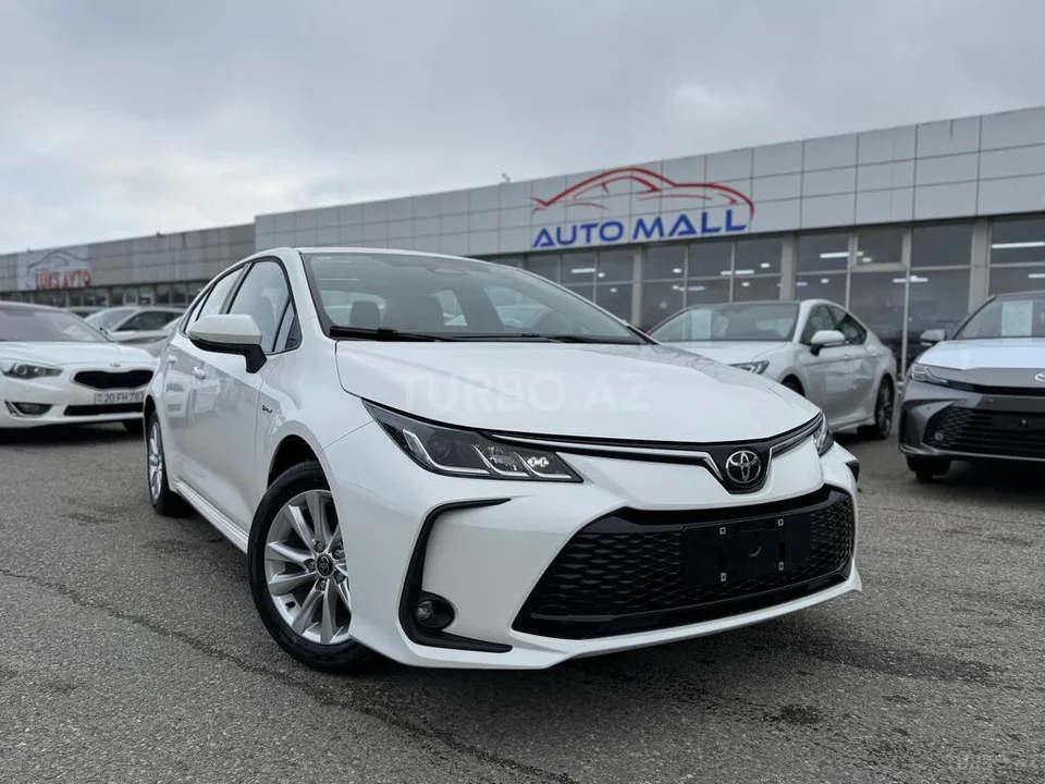 Toyota Corolla — фото 1/4