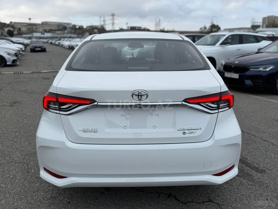 Toyota Corolla — фото 2/4