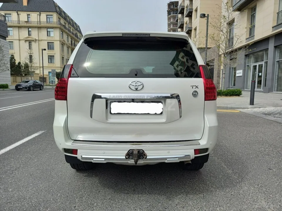 Toyota Land Cruiser Prado — фото 4/4