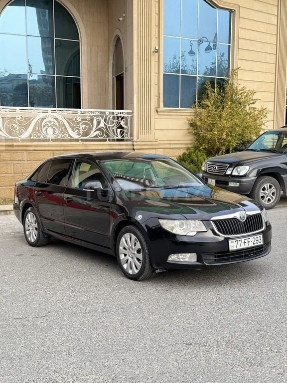 Skoda Superb — фото 2/4