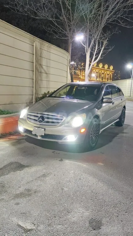 Mercedes R 350 4MATIC — фото 1/4