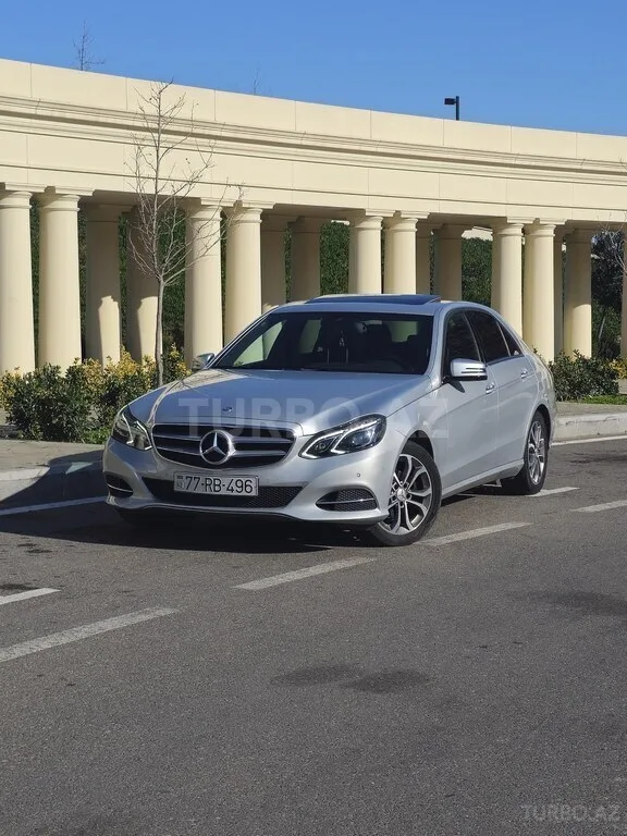 Mercedes E 250 — фото 1/4