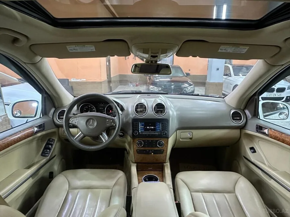 Mercedes ML 350 4MATIC — фото 4/4