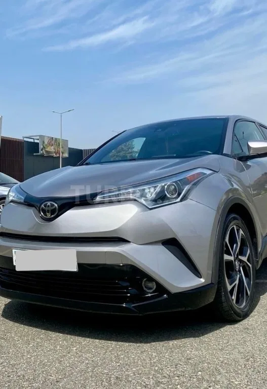 Toyota C-HR — фото 3/4