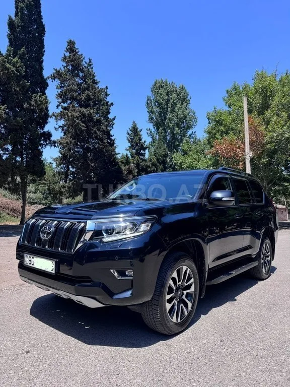 Toyota Land Cruiser Prado — фото 2/4