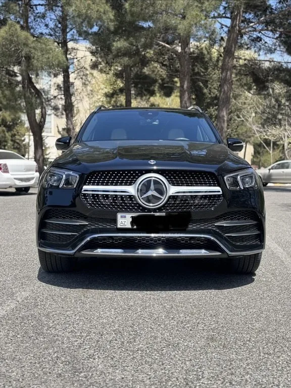Mercedes GLE 450 4MATIC — foto 1/4