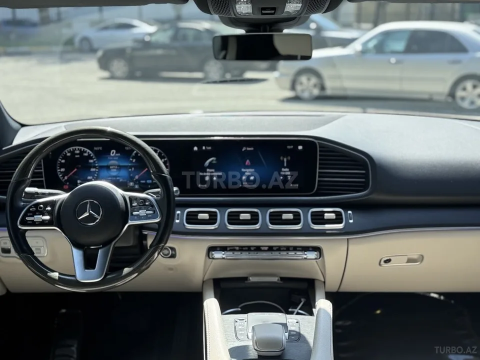 Mercedes GLE 450 4MATIC — foto 3/4