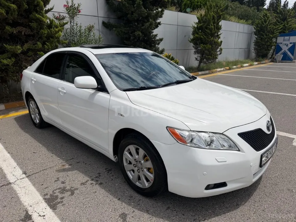 Toyota Camry — foto 4/4