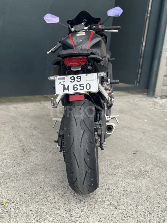 Honda CBR650R — фото 2/4