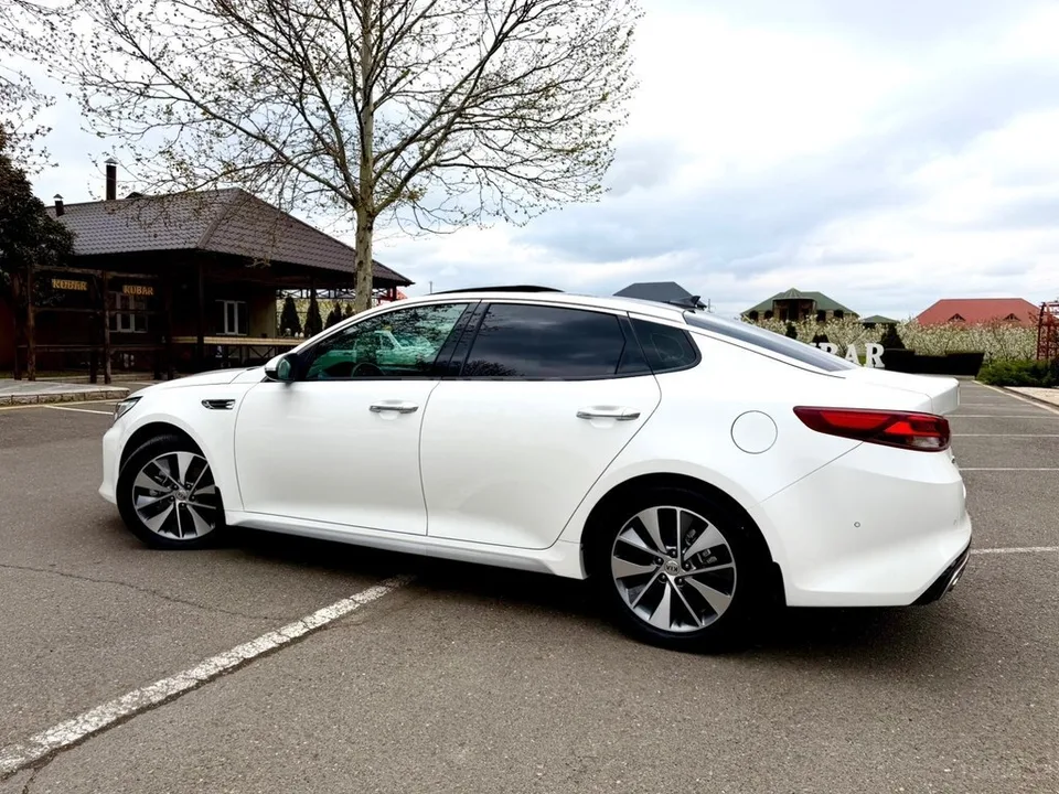 Kia Optima — фото 3/4