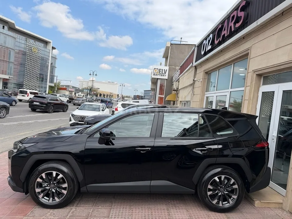 Toyota RAV4 — фото 4/4