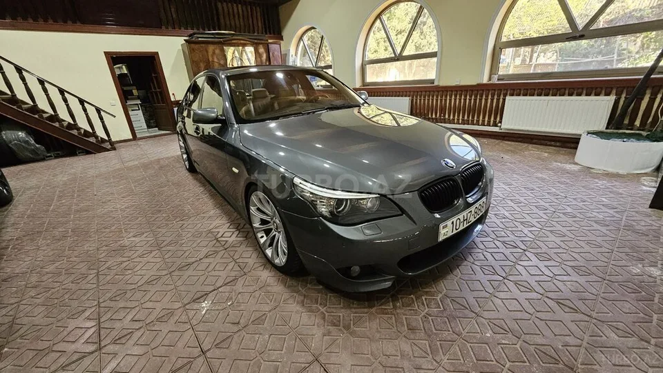 BMW 540 — фото 1/4