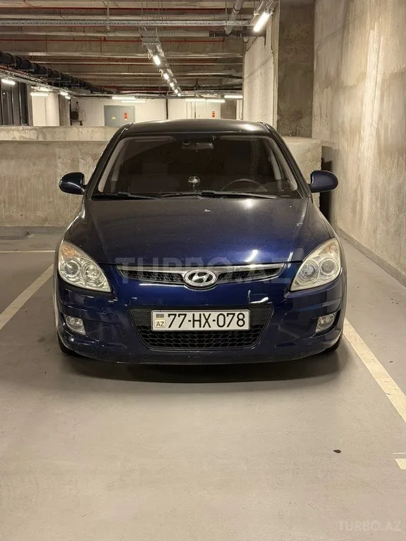 Hyundai i30 — фото 1/4