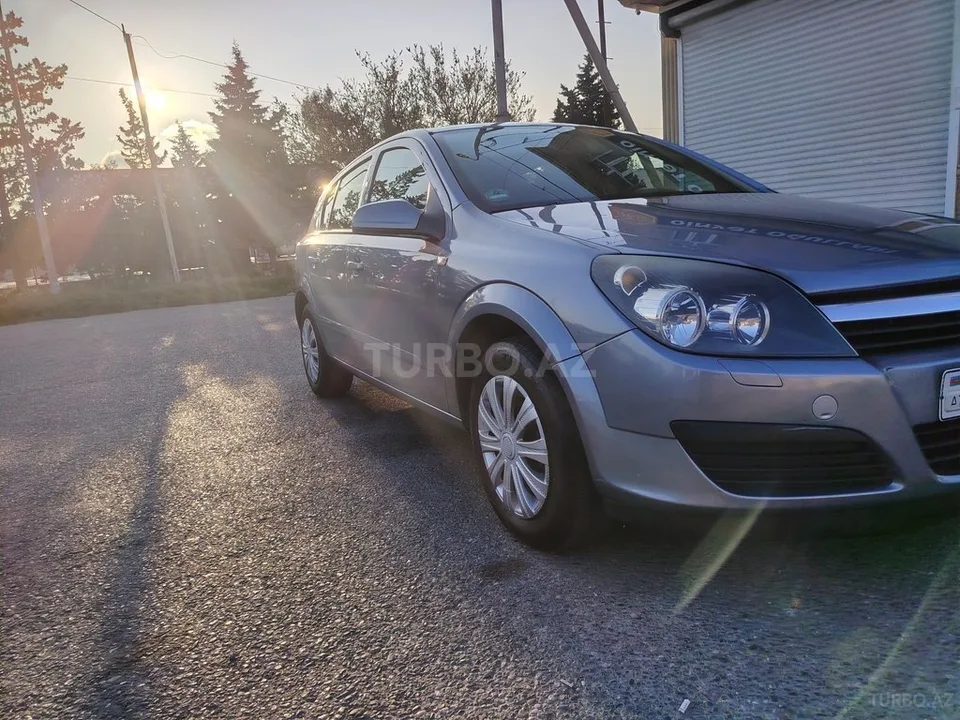 Opel Astra — фото 4/4