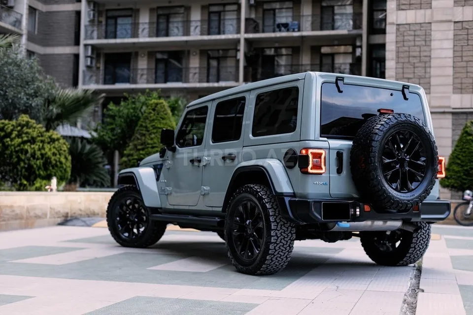 Jeep Wrangler — фото 4/4