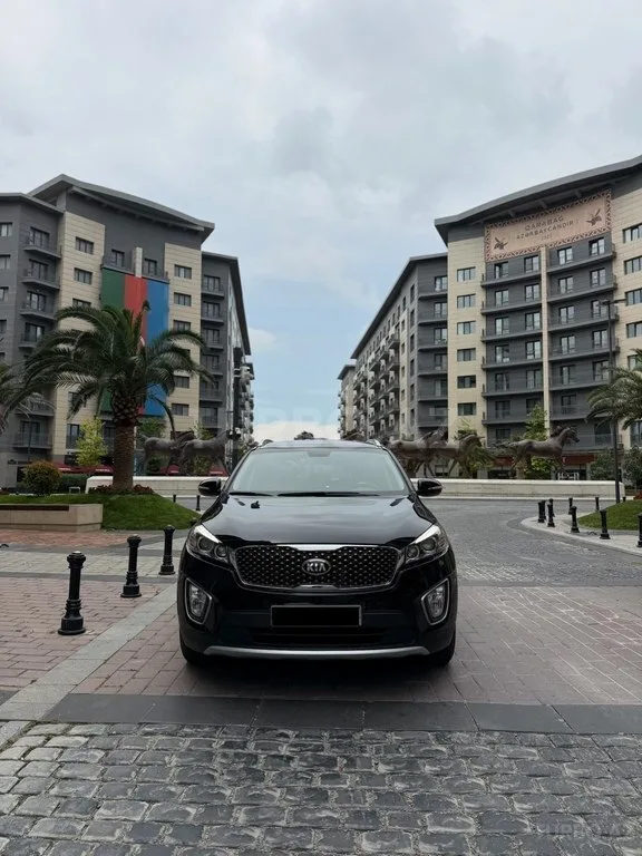 Kia Sorento — фото 1/4