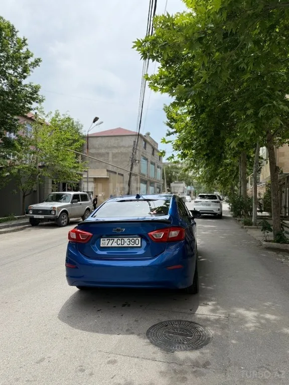 Chevrolet Cruze — foto 2/4