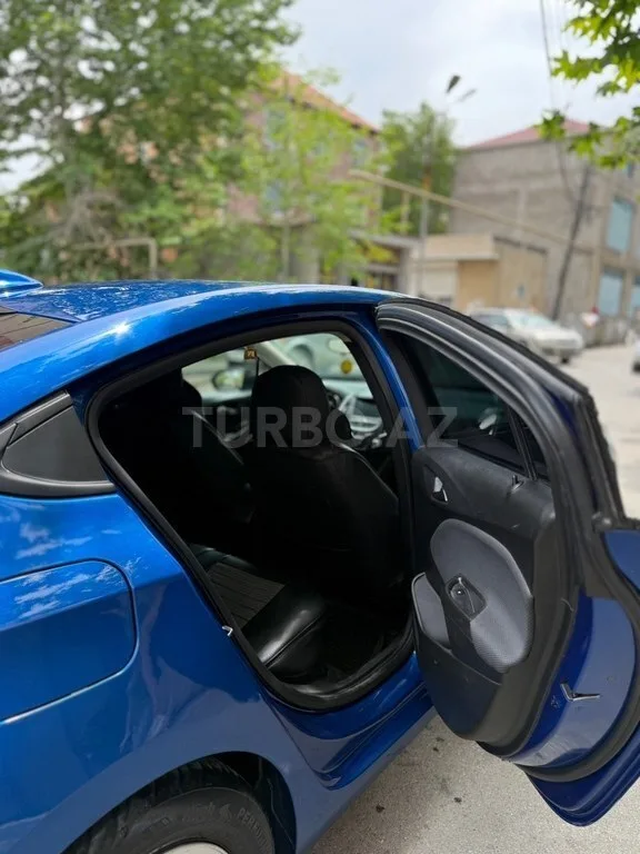 Chevrolet Cruze — foto 4/4