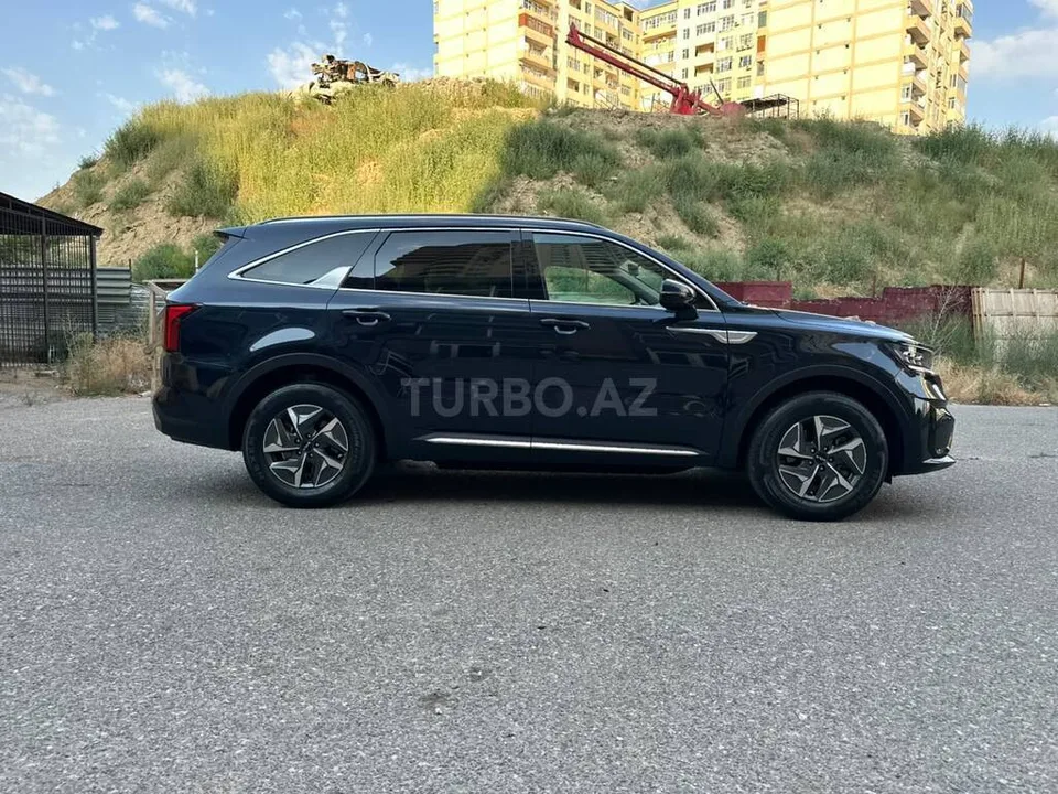 Kia Sorento — фото 4/4