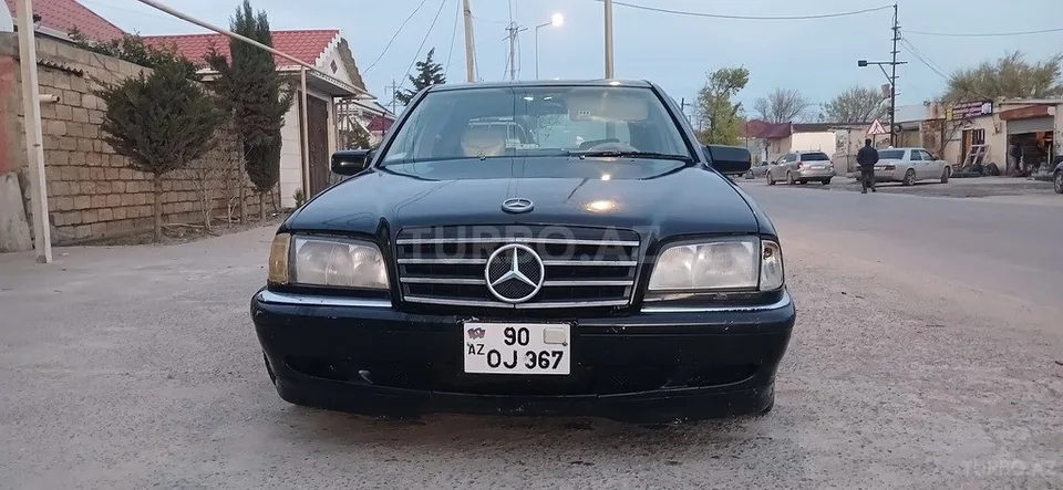 Mercedes C 230 — фото 3/4