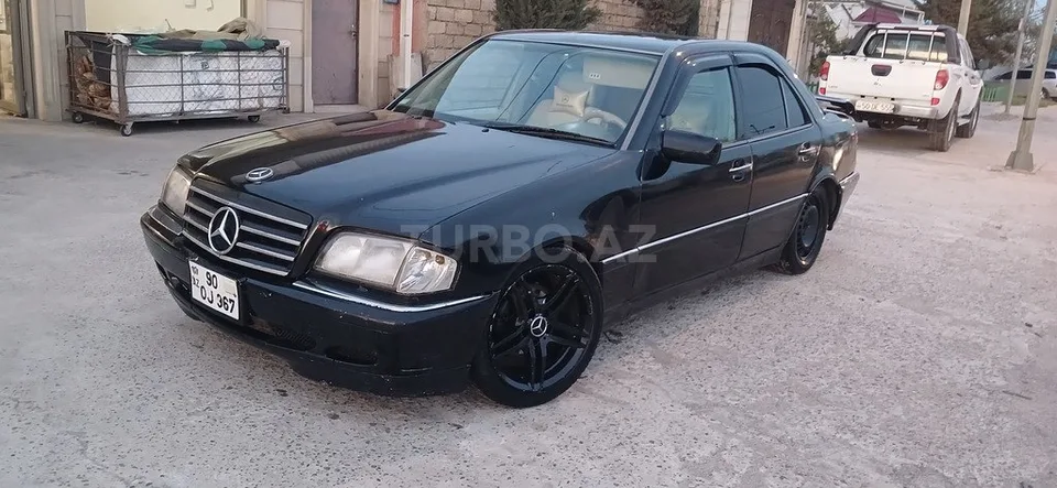 Mercedes C 230 — фото 4/4
