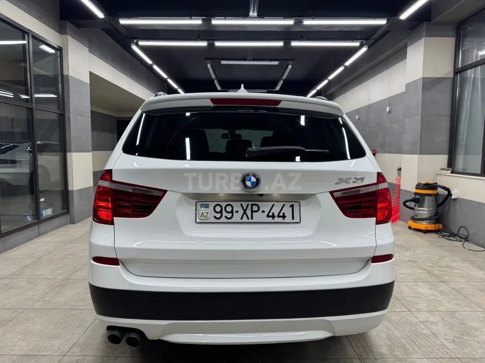 BMW X3 — фото 2/4