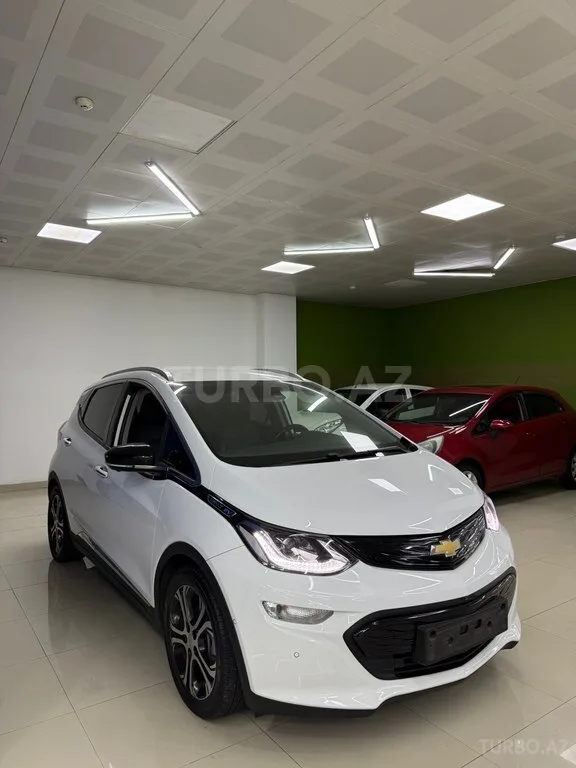 Chevrolet Bolt — фото 3/4
