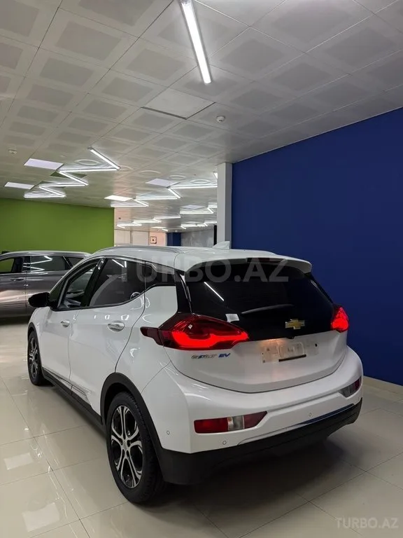 Chevrolet Bolt — фото 4/4