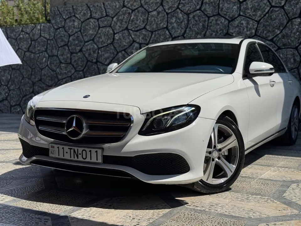 Mercedes E 220 d — фото 4/4