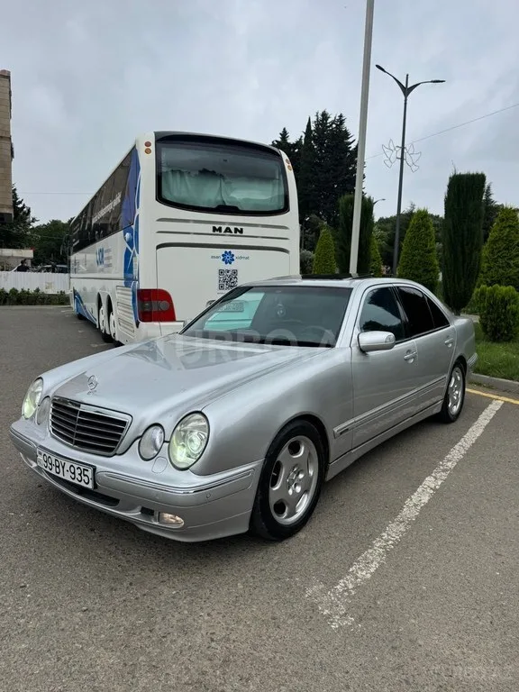 Mercedes E 280 — фото 4/4