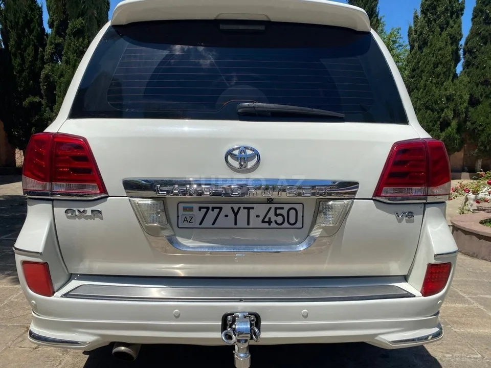 Toyota Land Cruiser — фото 2/4