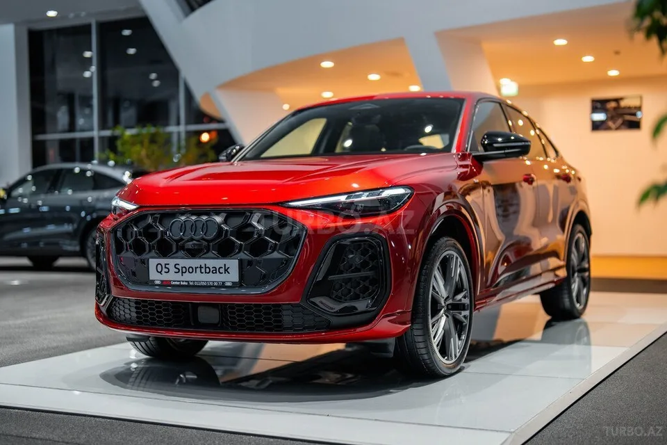 Audi Q5 Sportback — фото 1/4