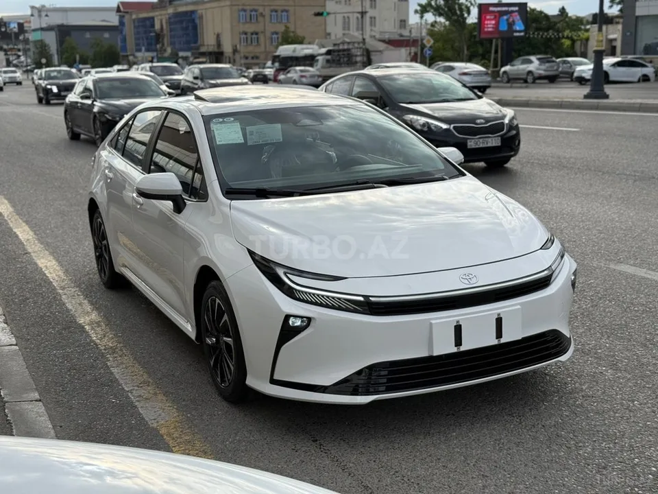 Toyota Corolla — фото 3/4