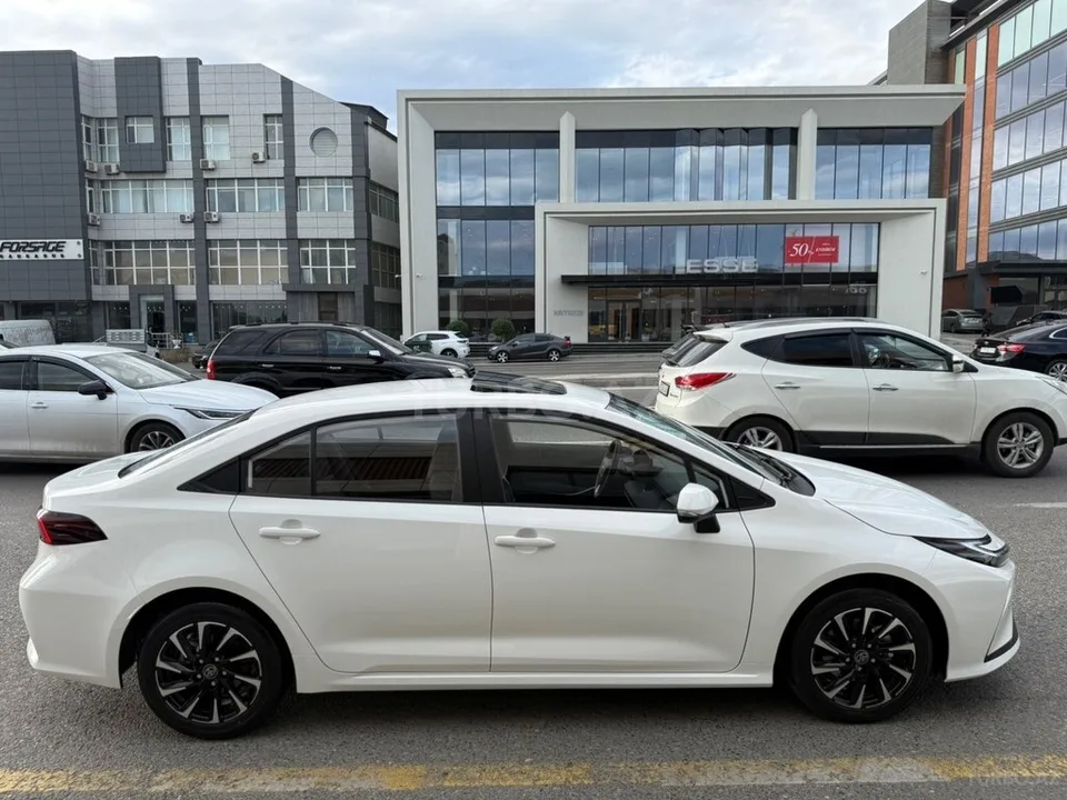 Toyota Corolla — фото 4/4
