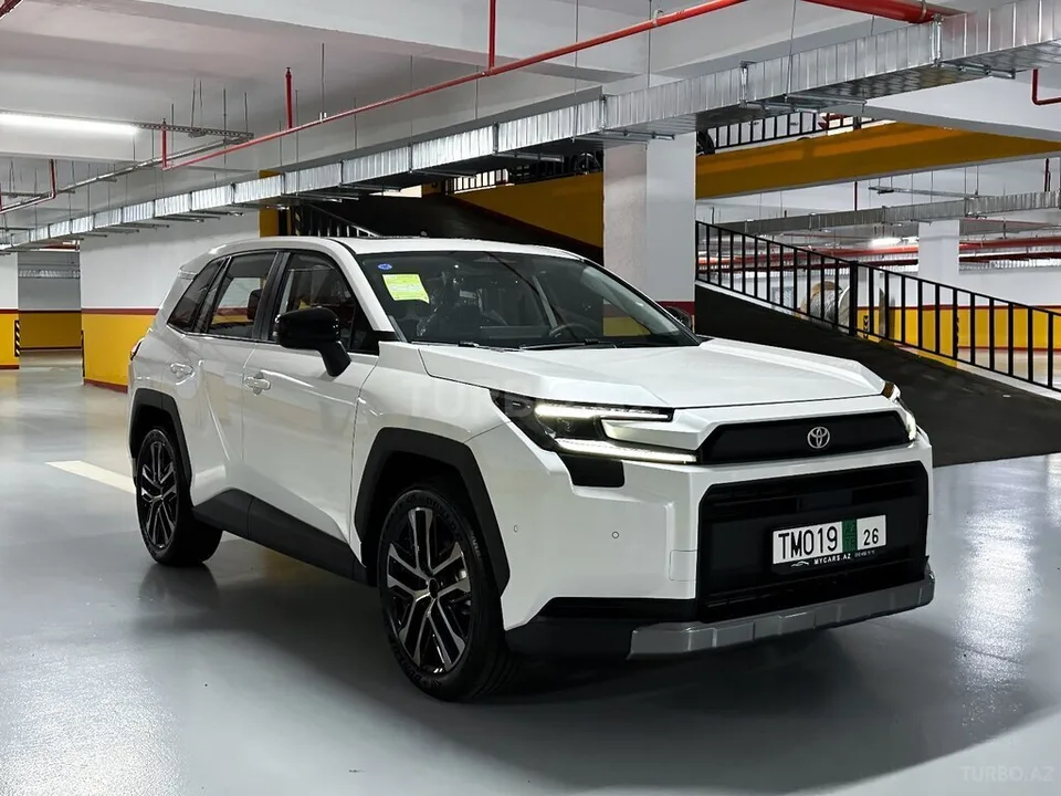 Toyota RAV4 — фото 1/4