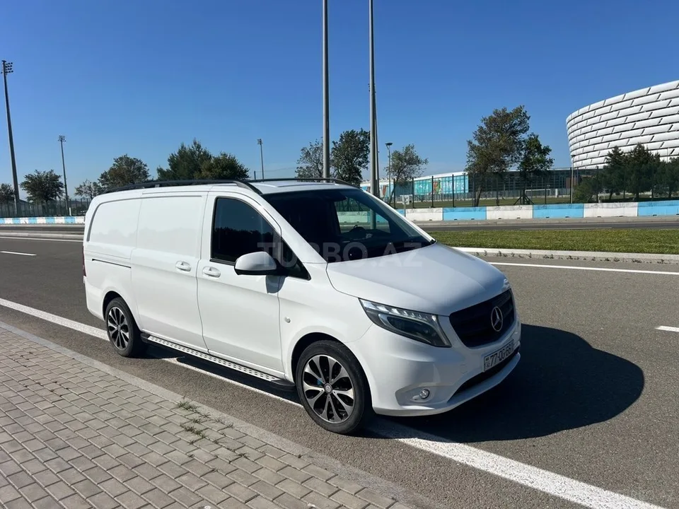 Mercedes Vito — фото 3/4