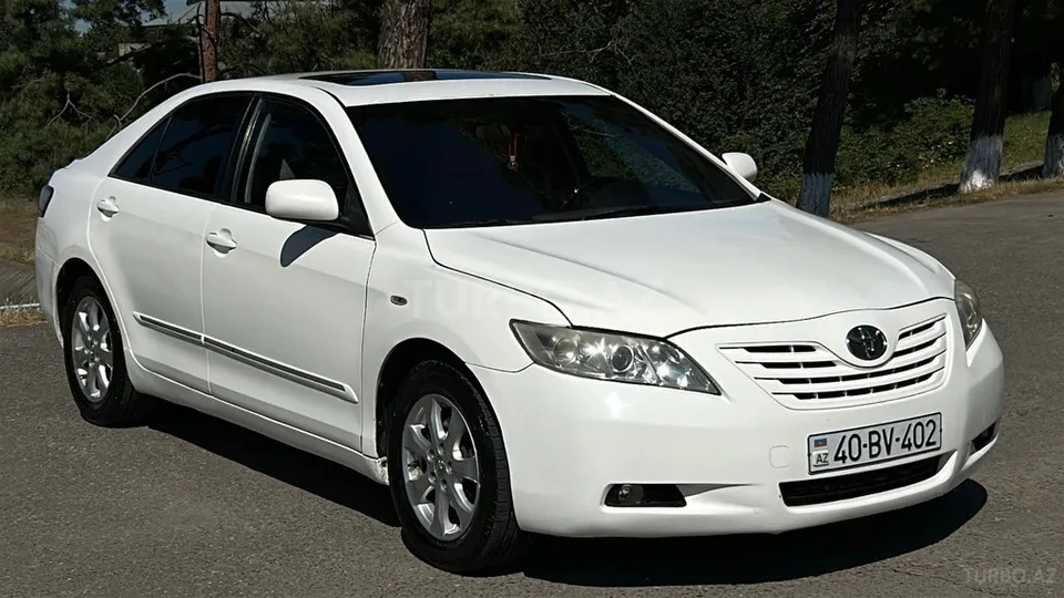 Toyota Camry — foto 3/4