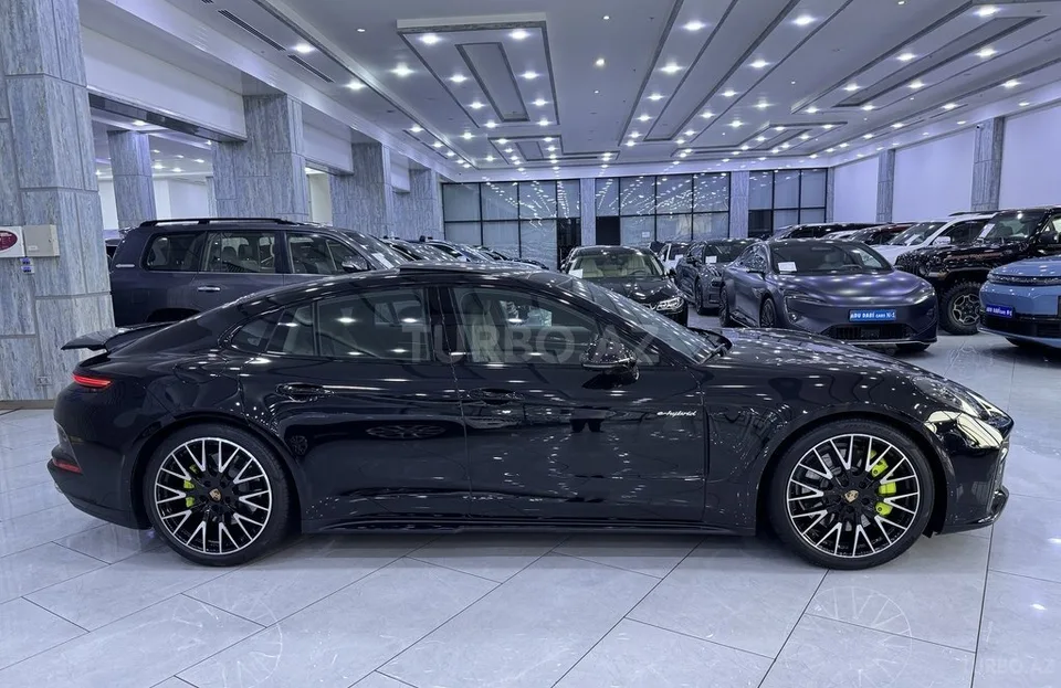 Porsche Panamera 4 E-Hybrid — фото 4/4