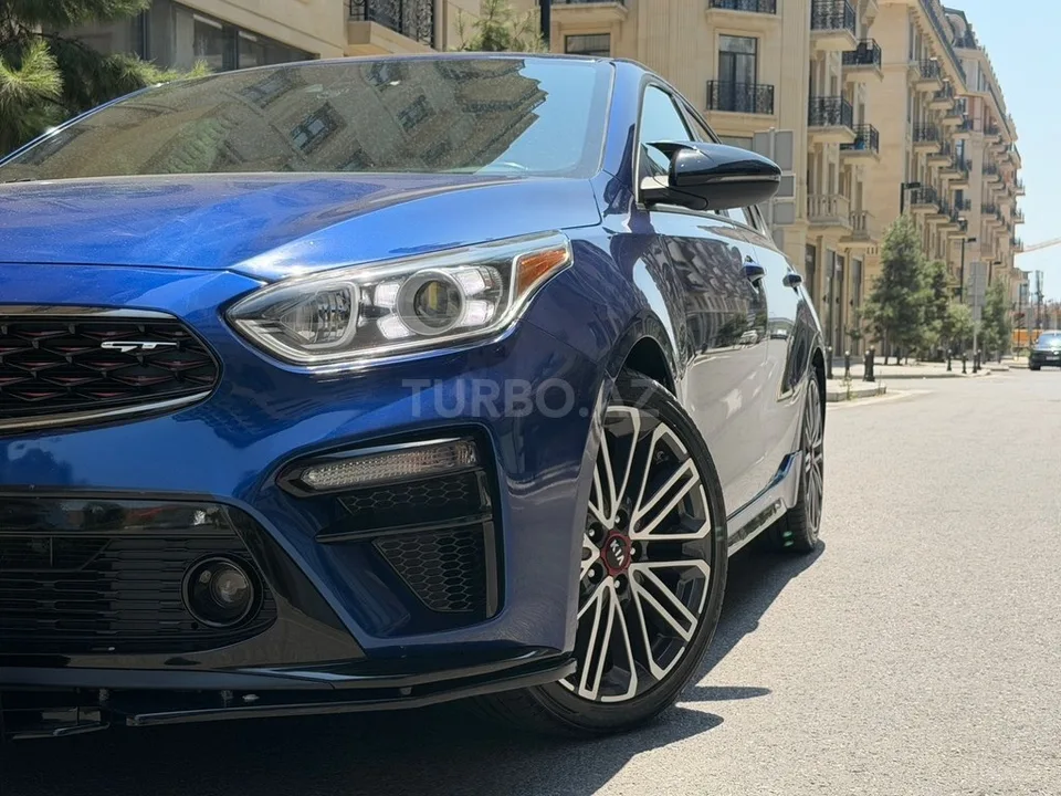 Kia Forte — фото 3/4