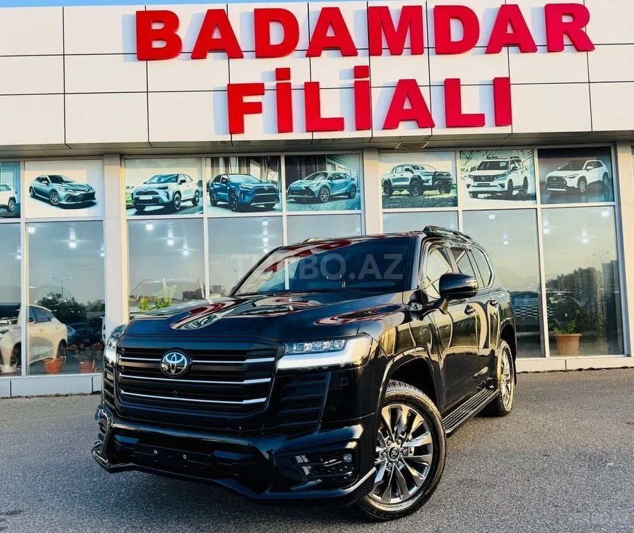 Toyota Land Cruiser — foto 1/4