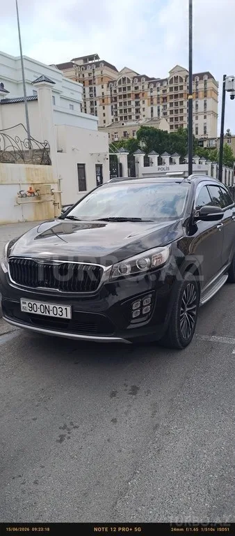 Kia Sorento — фото 1/4