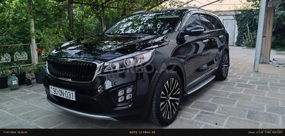 Kia Sorento — фото 3/4