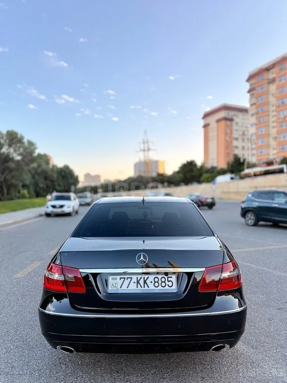 Mercedes E 350 — фото 4/4