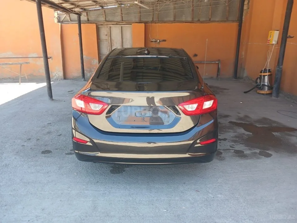 Chevrolet Cruze — foto 2/4