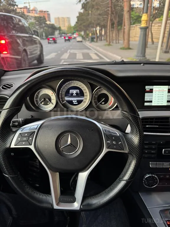 Mercedes C 250 — фото 4/4
