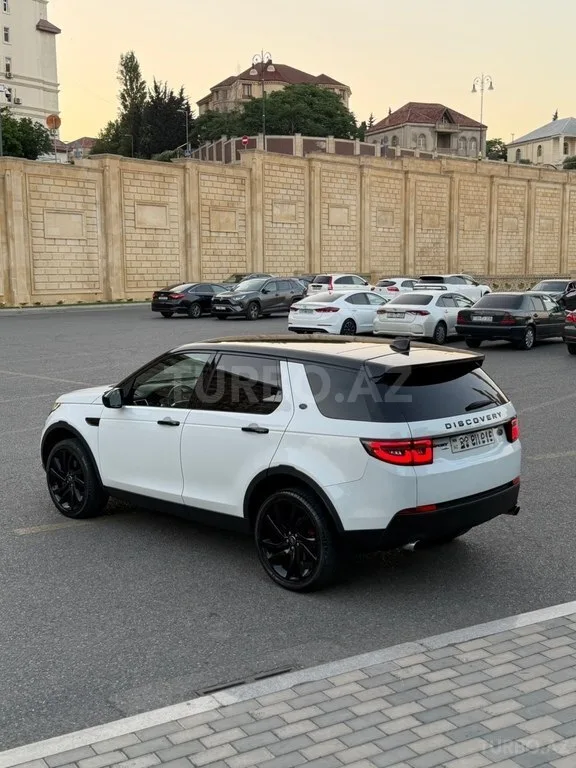 Land Rover Discovery Sport — фото 3/4