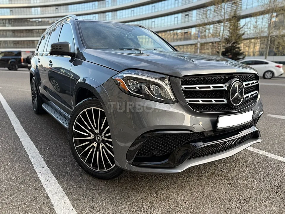 Mercedes GLS 450 4MATIC — фото 2/4