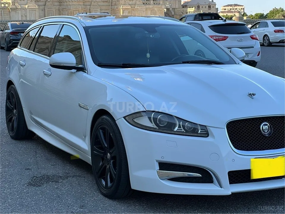 Jaguar XF — фото 4/4